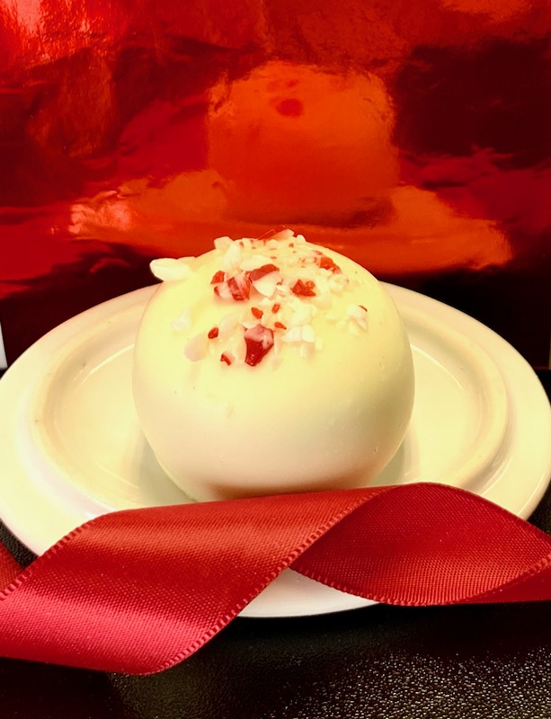 M&J - CANDY CANE WHITE LARGE TRUFFLES (X)