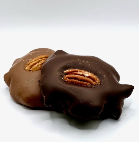 TUCKS - JUMBO MK CHOC PECAN CARAMEL PRALINE