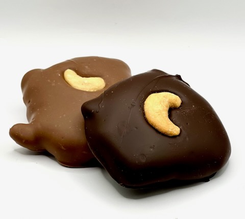 TUCKS - JUMBO MK CHOC CASHEW CARAMEL PRALINE