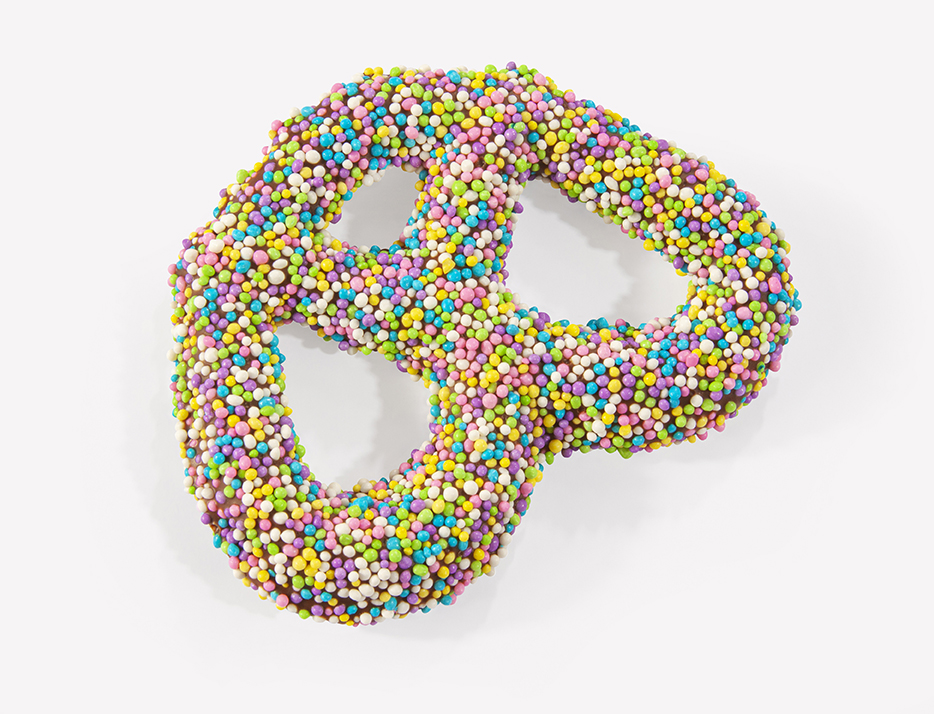 (A) EASTER PRETZELS - 3 RING MILK W/SEEDS