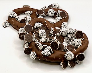 LERROS - MILK PRETZELS W/ MINI DK N-P'S (H)